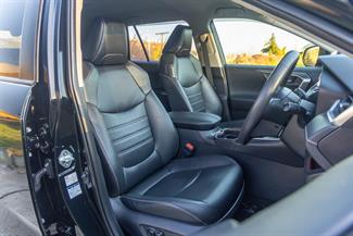 2020 Toyota RAV4 - Thumbnail