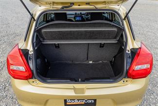 2017 Suzuki Swift - Thumbnail