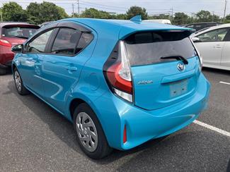 2017 Toyota AQUA - Thumbnail