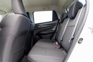 2017 Suzuki Swift - Thumbnail