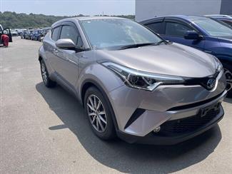 2017 Toyota C-HR - Thumbnail
