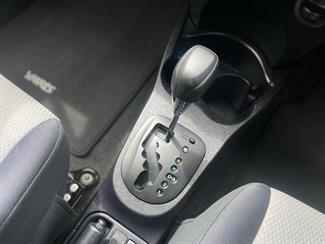 2013 Toyota Yaris - Thumbnail