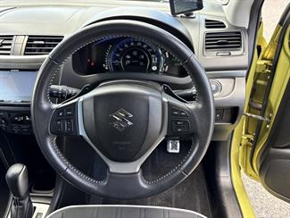 2014 Suzuki Swift - Thumbnail