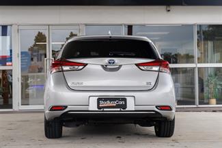 2016 Toyota Auris - Thumbnail
