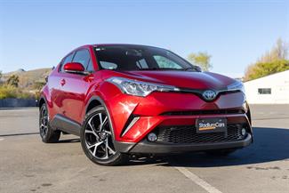 2017 Toyota C-HR - Thumbnail