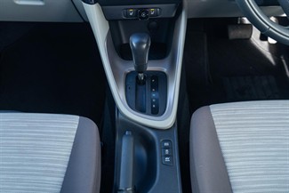 2020 Toyota Yaris - Thumbnail