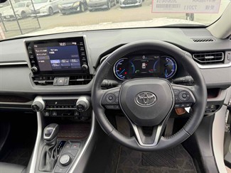 2020 Toyota RAV4 - Thumbnail
