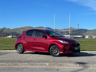 2020 Toyota Yaris - Thumbnail