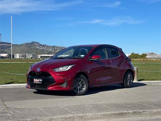 2020 Toyota Yaris - Thumbnail