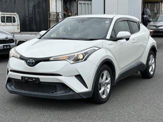 2017 Toyota C-HR - Thumbnail