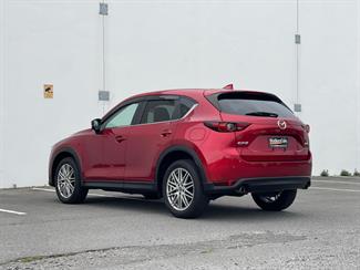2017 Mazda CX-5 - Thumbnail