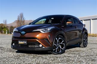 2017 Toyota C-HR - Thumbnail