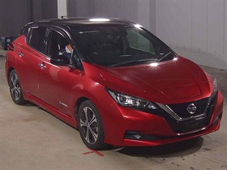 2017 Nissan LEAF - Thumbnail