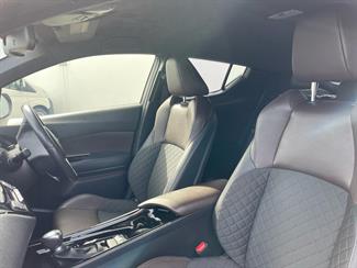 2018 Toyota C-HR - Thumbnail