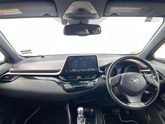 2018 Toyota C-HR - Thumbnail