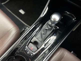 2018 Toyota C-HR - Thumbnail