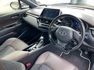 2018 Toyota C-HR - Thumbnail