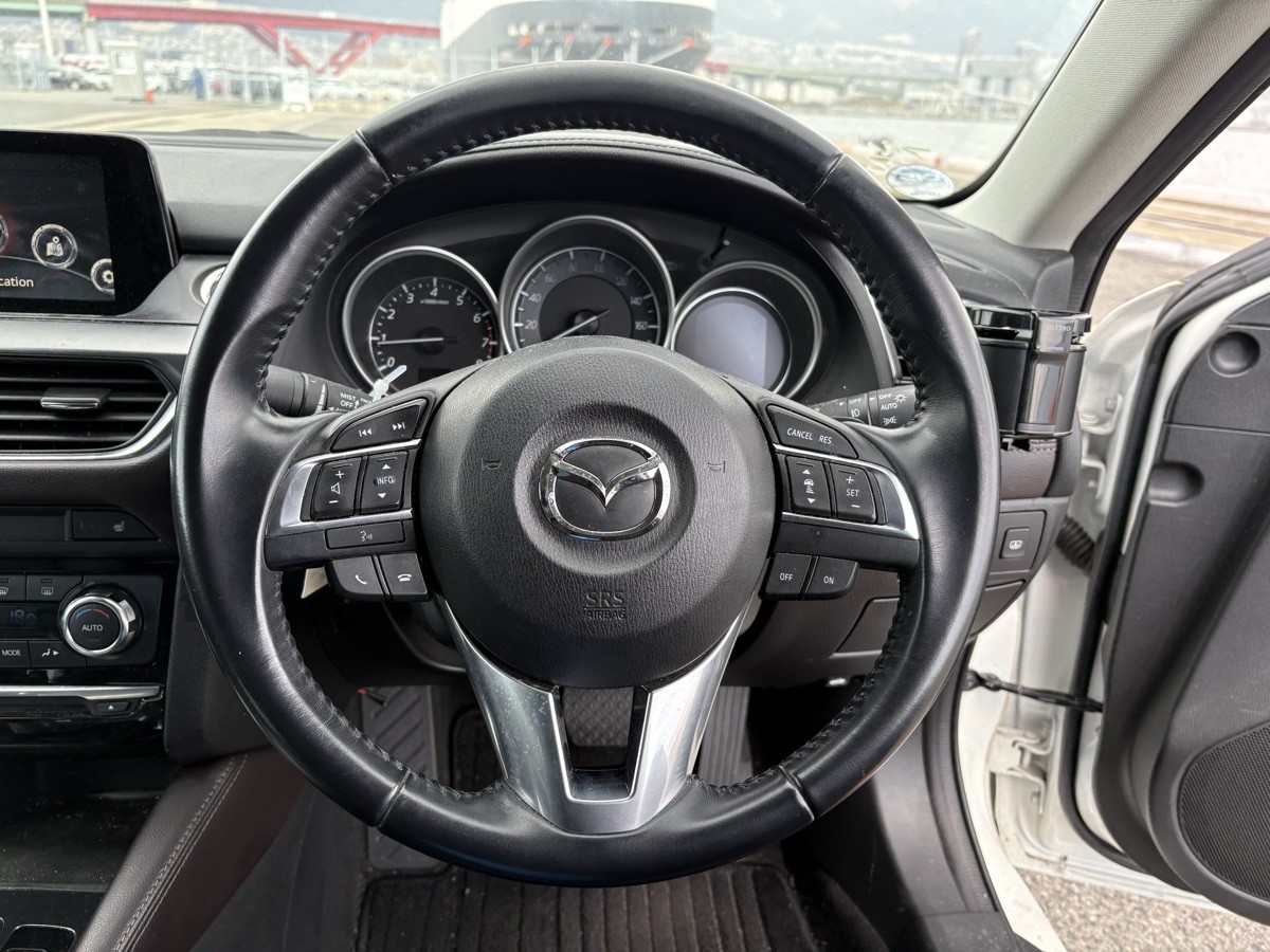 2016 Mazda Atenza