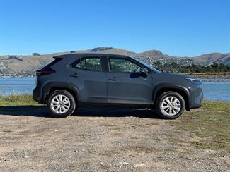 2024 Toyota Yaris Cross - Thumbnail