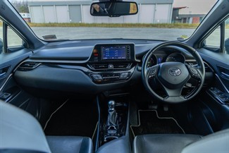 2019 Toyota C-HR - Thumbnail