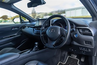 2019 Toyota C-HR - Thumbnail