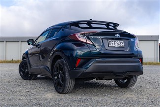 2019 Toyota C-HR - Thumbnail