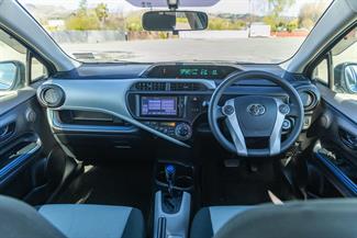 2013 Toyota AQUA - Thumbnail