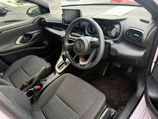 2020 Toyota Yaris - Thumbnail