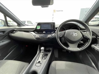 2017 Toyota C-HR - Thumbnail
