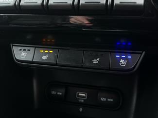2020 Kia Sportage - Thumbnail