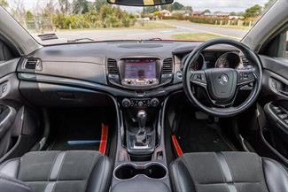 2016 Holden Commodore - Thumbnail