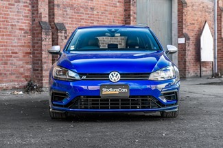 2017 Volkswagen Golf - Thumbnail