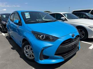 2022 Toyota Yaris - Thumbnail
