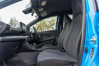 2022 Toyota Yaris - Thumbnail