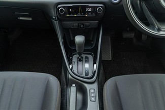 2022 Toyota Yaris - Thumbnail