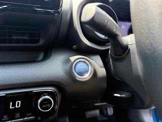 2022 Toyota Yaris - Thumbnail