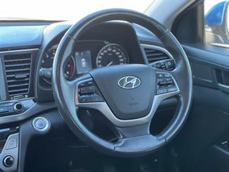 2017 Hyundai Elantra - Thumbnail