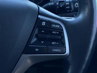 2017 Hyundai Elantra - Thumbnail