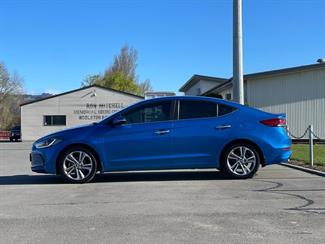 2017 Hyundai Elantra - Thumbnail