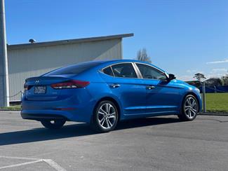 2017 Hyundai Elantra - Thumbnail