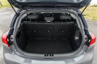 2021 Kia Rio - Thumbnail