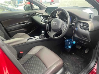 2019 Toyota C-HR - Thumbnail