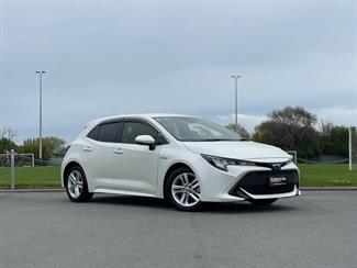 2018 Toyota Corolla - Thumbnail