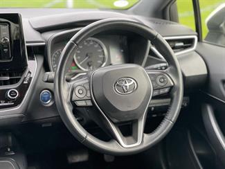 2018 Toyota Corolla - Thumbnail