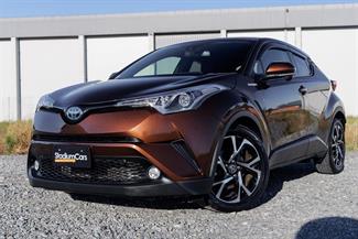 2017 Toyota C-HR - Thumbnail