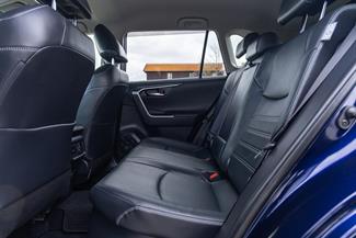 2019 Toyota RAV4 - Thumbnail