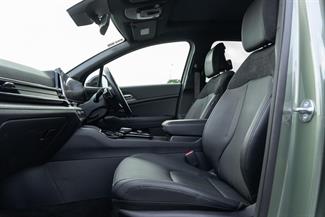 2024 Kia Sportage - Thumbnail