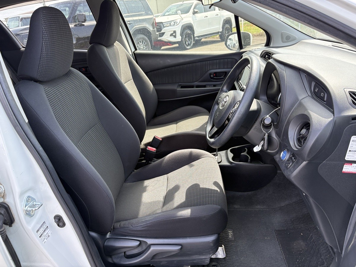 2017 Toyota Vitz