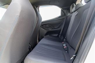 2020 Toyota Yaris - Thumbnail