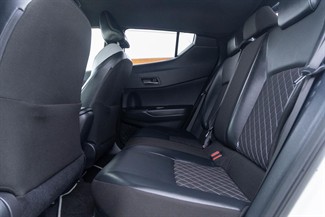 2018 Toyota C-HR - Thumbnail